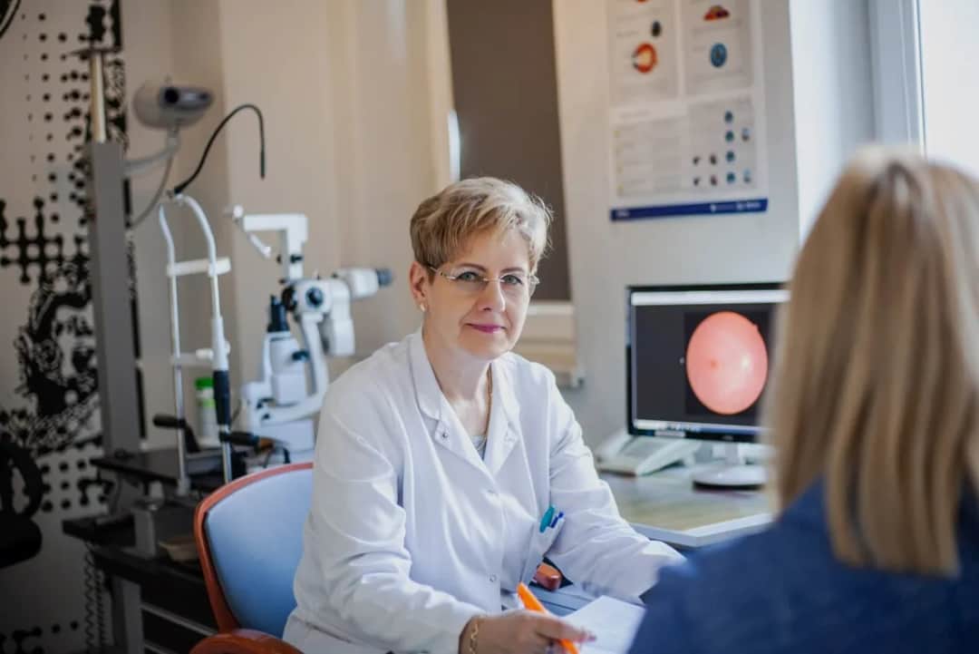 Kto może być zakwalifikowany na leczenie AMD na NFZ? Sprawdź kryteria