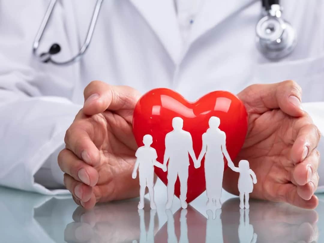 Ile lekarz rodzinny dostaje za pacjenta? Zaskakujące stawki w Polsce